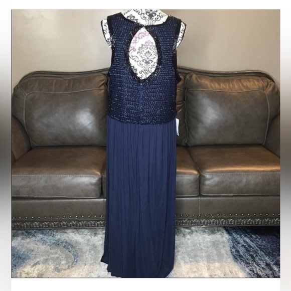 Pisarro Nights dark navy beaded bodice dress - Picture 7 of 12